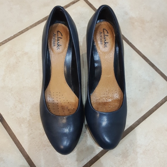 clarks navy blue heels